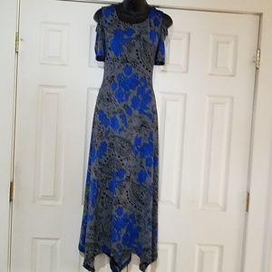 Cold shoulder handkerchief hem dress